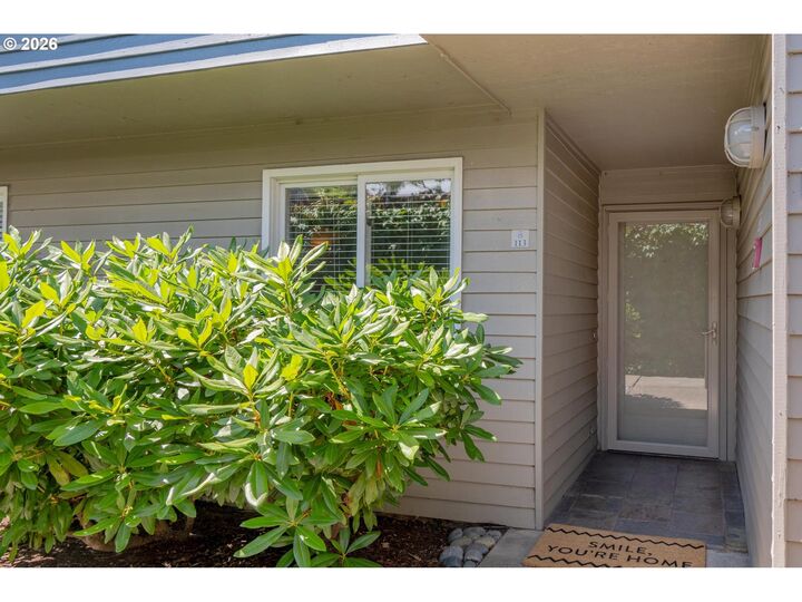 Property Photo:  113 N Hayden Bay Dr  OR 97217 