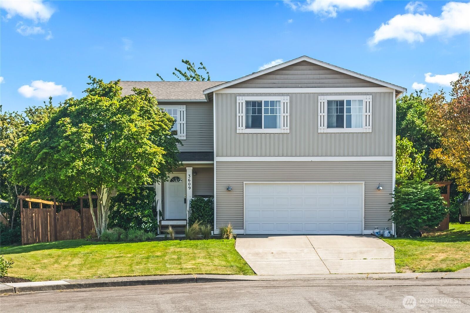Property Photo:  3609  Malland Court  WA 98221 