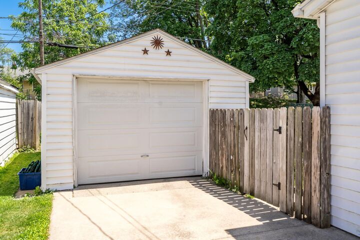 Property Photo:  2216 Colorado Avenue  IL 61108 