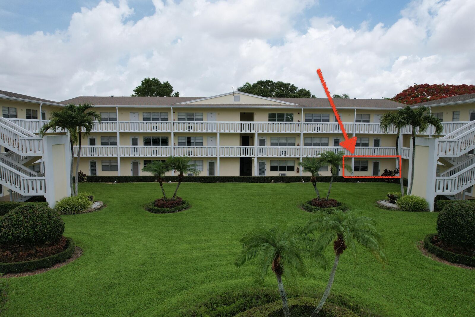 Property Photo: 52 Dorset Drive B FL 33434