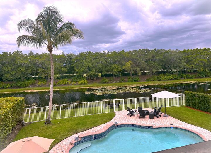 Property Photo:  4299 Laurel Ridge Circle  FL 33331 