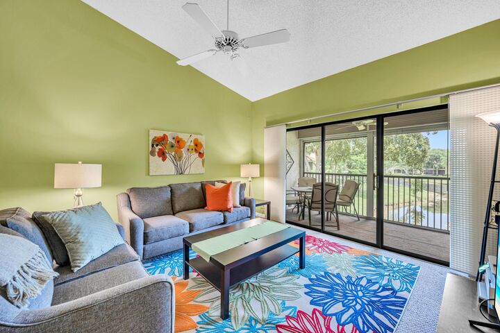 Property Photo:  3123 S Carambola Cir S 2362  FL 33066 