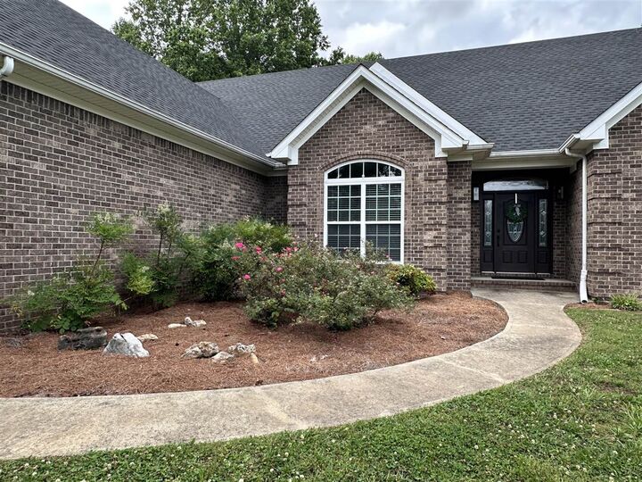 Property Photo:  240 Cross Creek Court  KY 42122 