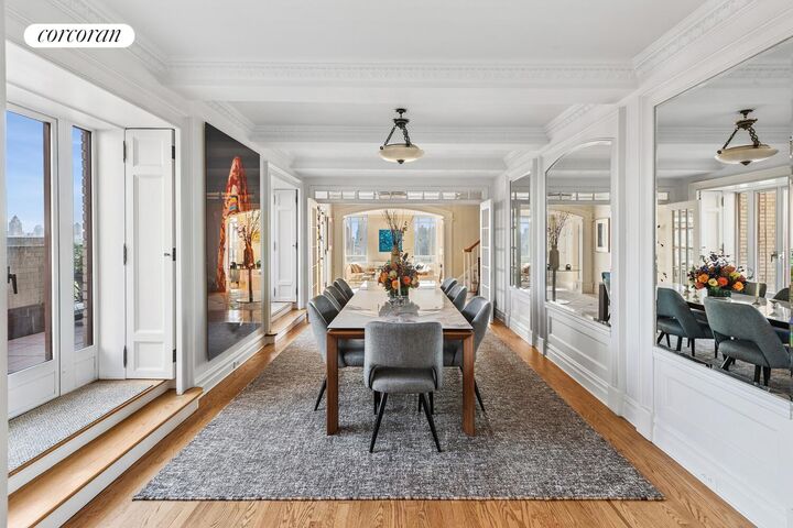 Property Photo:  25 Central Park W 21Q  NY 10023 