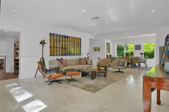Property Photo:  6111 SW 86th St  FL 33143 