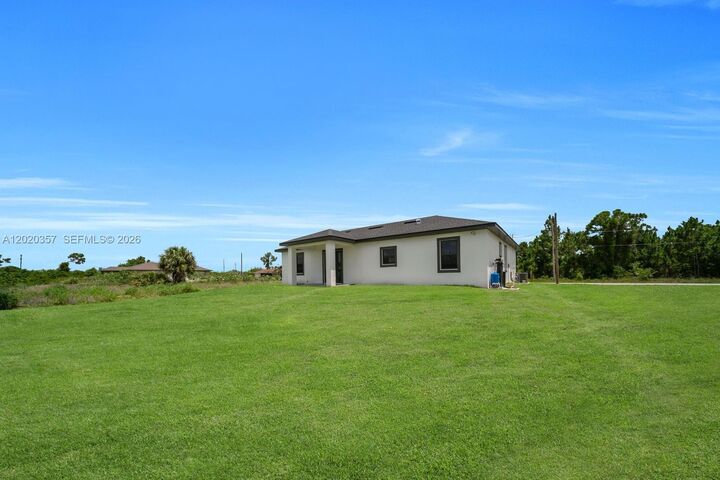 Property Photo:  3114 39th St SW  FL 33976 