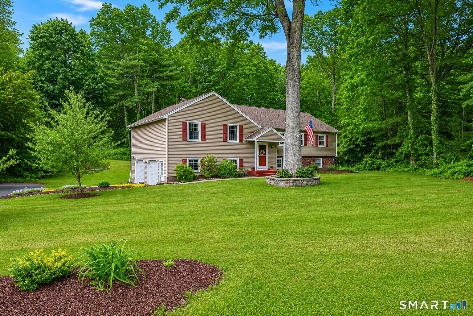 Property Photo:  37 Madison Lane  CT 06092 