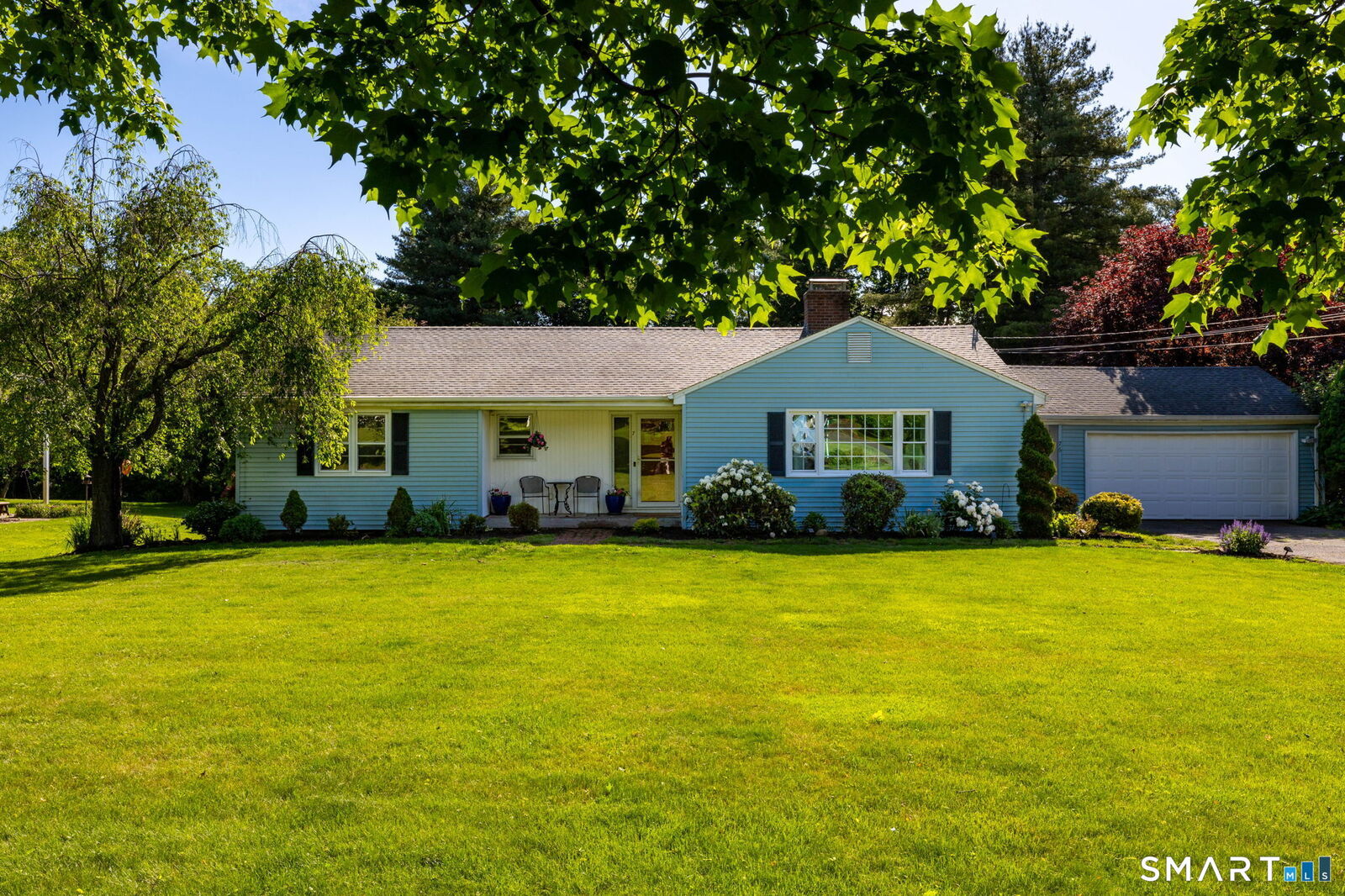 Property Photo:  76 Collier Road  CT 06109 