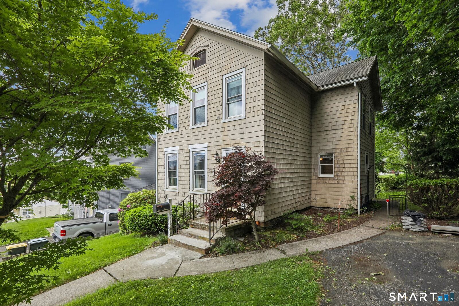 Property Photo:  16 Seeley Street  CT 06810 