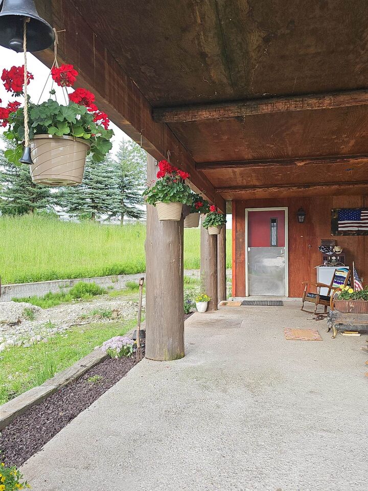 Property Photo:  6225 W Grove View Ln  WA 99006 