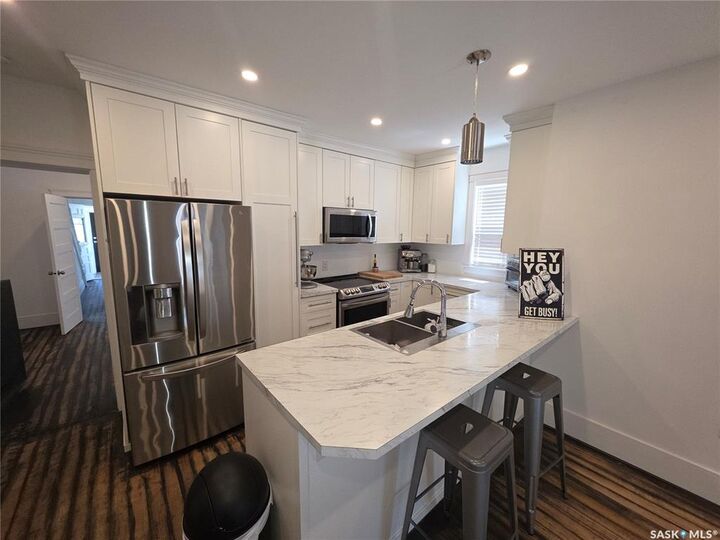 Property Photo: 125 D Avenue S SK S7M 1P6