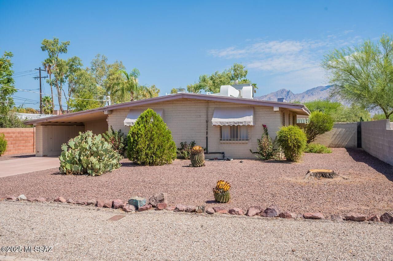 Property Photo:  5111 E Peach Street  AZ 85712 