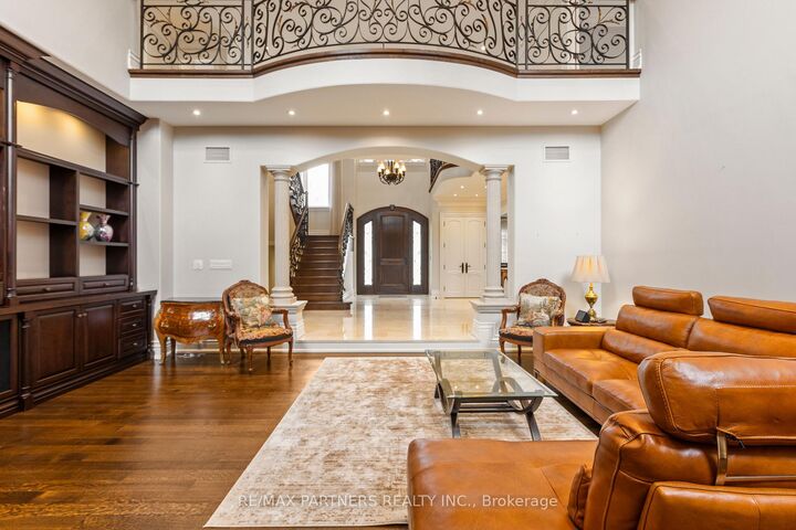Property Photo: 68 Maple Grove Avenue ON L4E 2X2