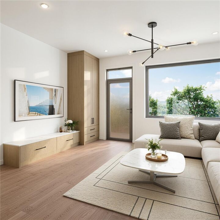 Property Photo:  2100 Allenby St #3  BC V8R 3C3 