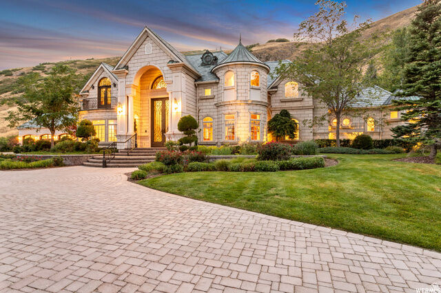 Property Photo: 1201 N Oak Forest Rd UT 84103