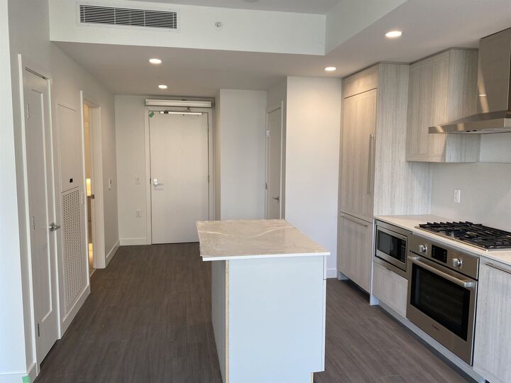 Property Photo:  2351 Beta Avenue 11xx  BC V5C 0M2 