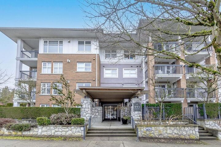 Property Photo: 995 W 59th Avenue 210 BC V6P 6Z2