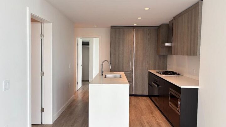 Property Photo: 6320 No. 3 Road 1508 BC V6Y 0L5