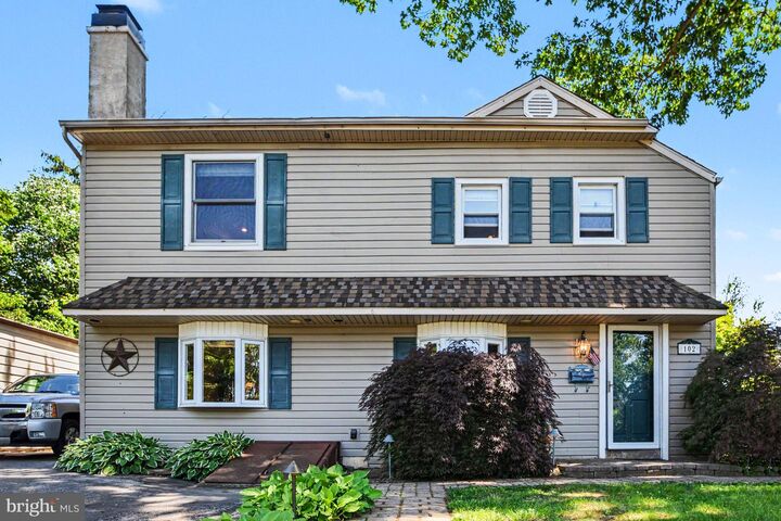 Property Photo:  102 Redford Road  PA 19075 