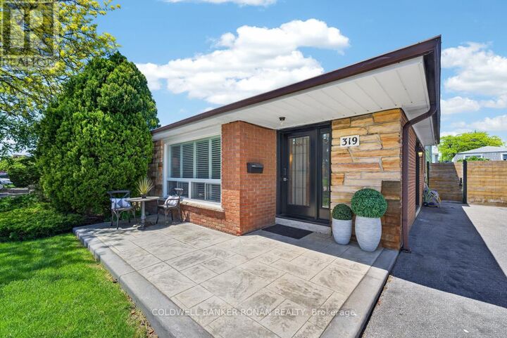 Property Photo:  319 Thrace Avenue  ON L5B 2B2 