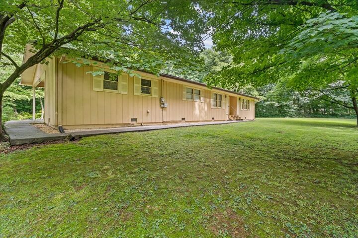 Property Photo: 14068 Hwy 225 GA 30711