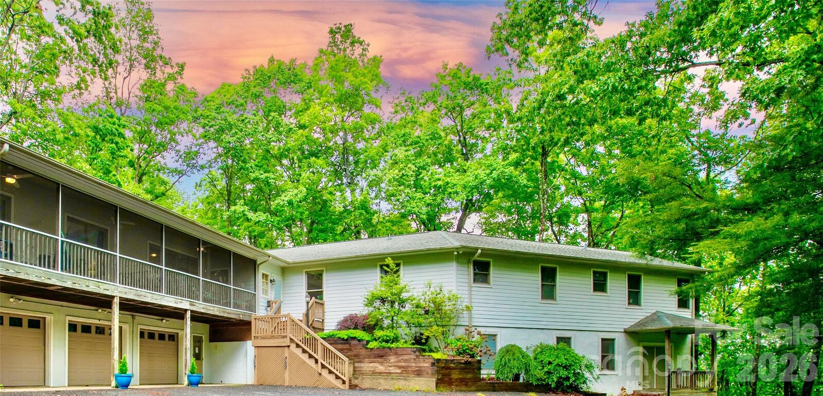 Property Photo:  154 Chestnut Lane  NC 28718 