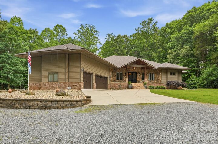Property Photo:  9860 Harvest Lane  NC 28036 