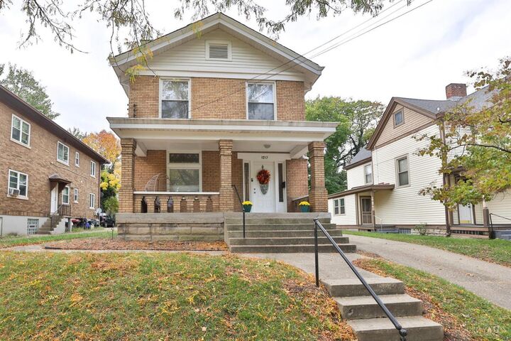 Property Photo: 1217 Carolina Avenue OH 45237