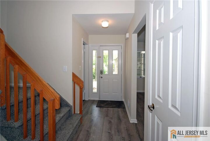 Property Photo:  61 Briarwood Court  NJ 08540 