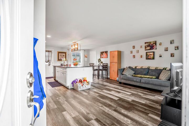 Property Photo:  2421 Nugget Drive  OH 43123 
