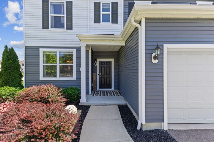 Property Photo: 1139 Lake Forest Drive OH 43025
