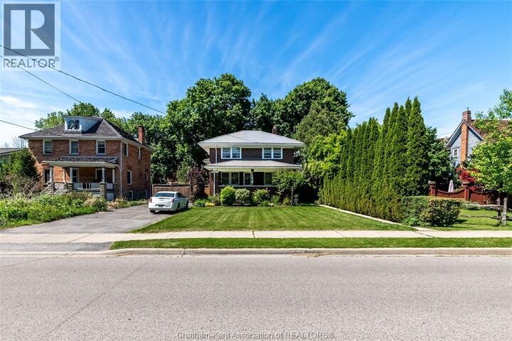 Property Photo: 38 Inshes Avenue ON N7M 2Y7
