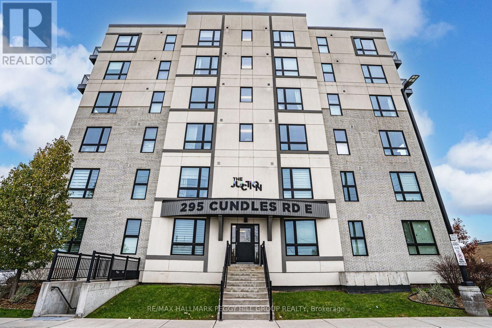 Property Photo: 295 Cundles Road East 404 ON L4M 0K8