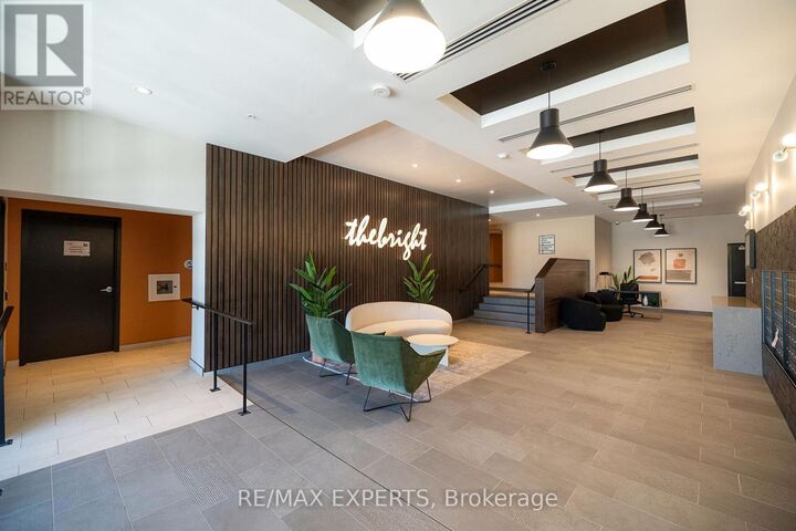 Photo de la propriété: 403 741 King Street West ON N2G 0E9
