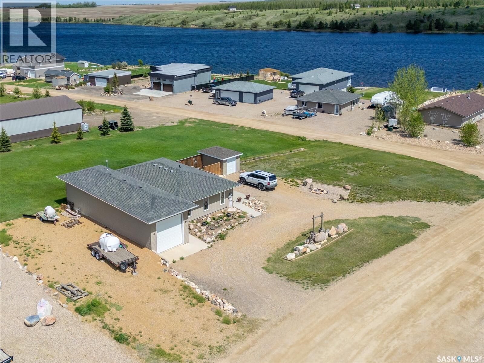 Property Photo: 11 Sunrise Boulevard SK S0G 0V0