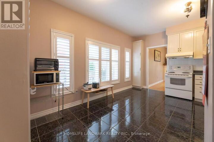 Property Photo: 117 Macon Place ON L3R 0V4