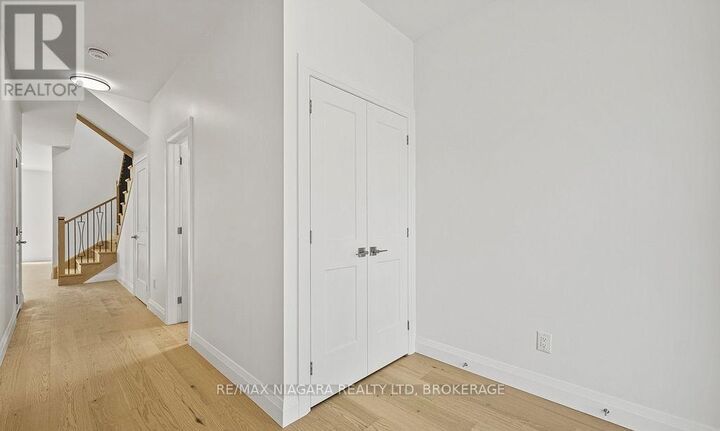 Property Photo:  185A Rykert Street  ON L2S 2B5 