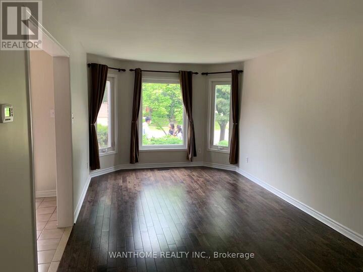 Property Photo: 2710 Harewood Court ON L6J 6X9