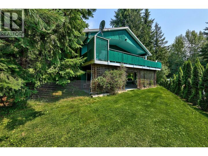 7280 Birch Close — photo 1
