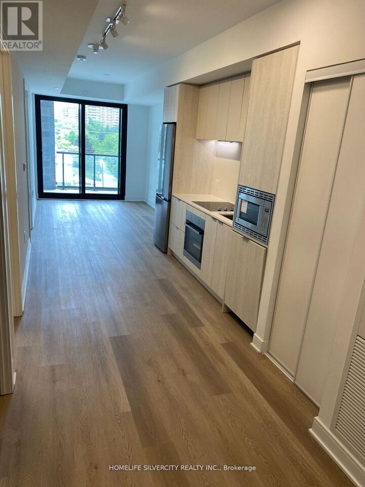 Property Photo: 86 Dundas Street 406 ON L5A 0B1