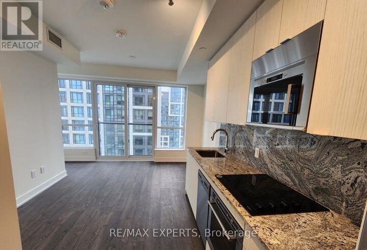 Property Photo: 5 Mabelle Avenue 1231 ON M9A 0C8