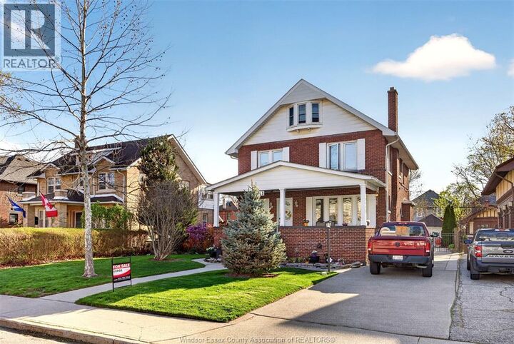 Property Photo:  911 Victoria Avenue  ON N9A 4N5 