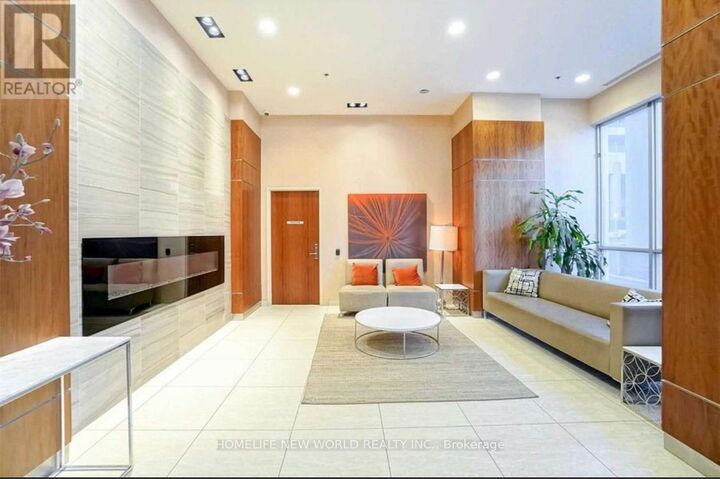 Property Photo:  50 Town Centre Court 3811  ON M1P 4Y7 