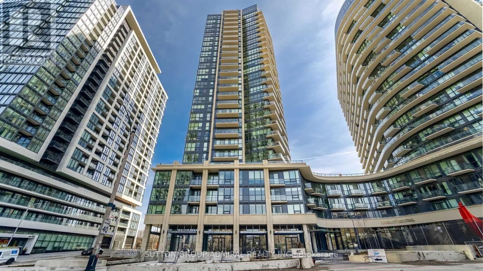 Property Photo:  49 East Liberty Street 2008  ON M6K 0B2 