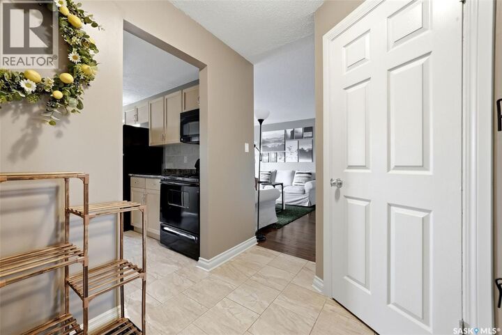Property Photo: 23 1811 8th Avenue N SK S4R 0G5