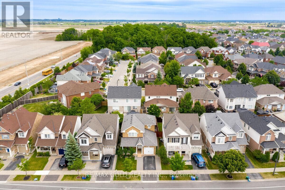 Property Photo:  1666 Clark Boulevard  ON L9T 5Z5 
