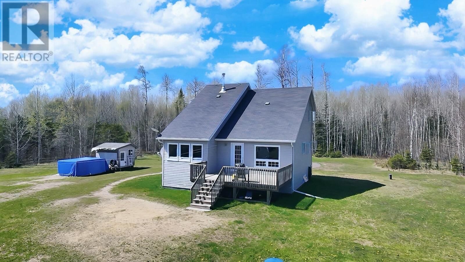 Property Photo:  230 Hwy 11/17  ON P0T 1K0 