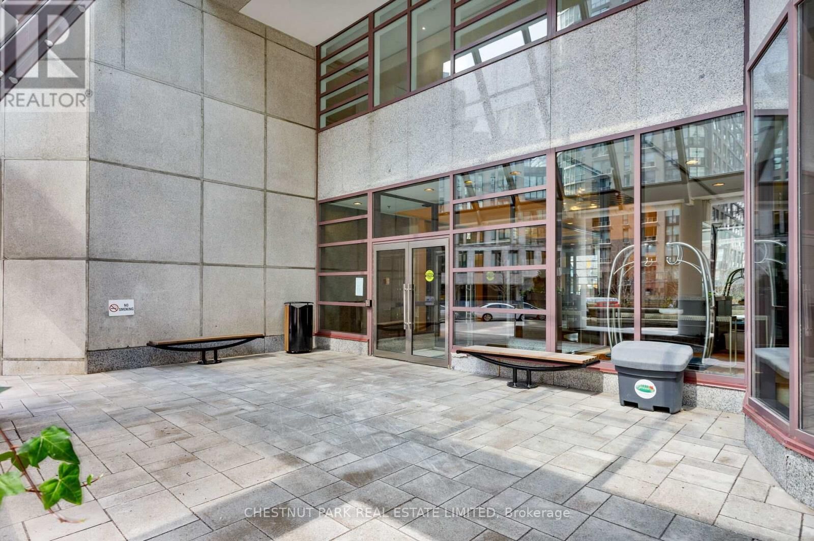 Property Photo:  1001 Bay Street 1408  ON M5S 3A6 