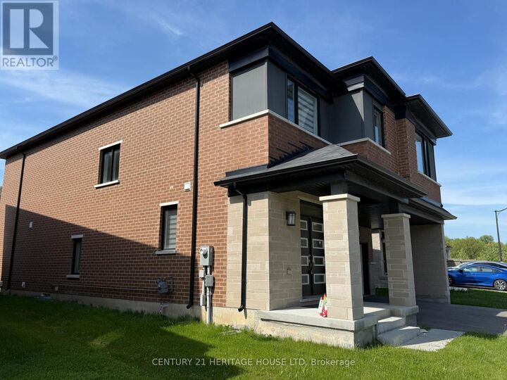 Property Photo: 18 Dolucci Crescent East ON L7A 5E9