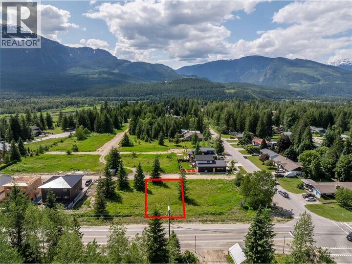 Property Photo:  2004 Lanzo Lane  BC V0E 2S1 
